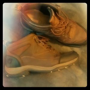 Ariat laceup workboots